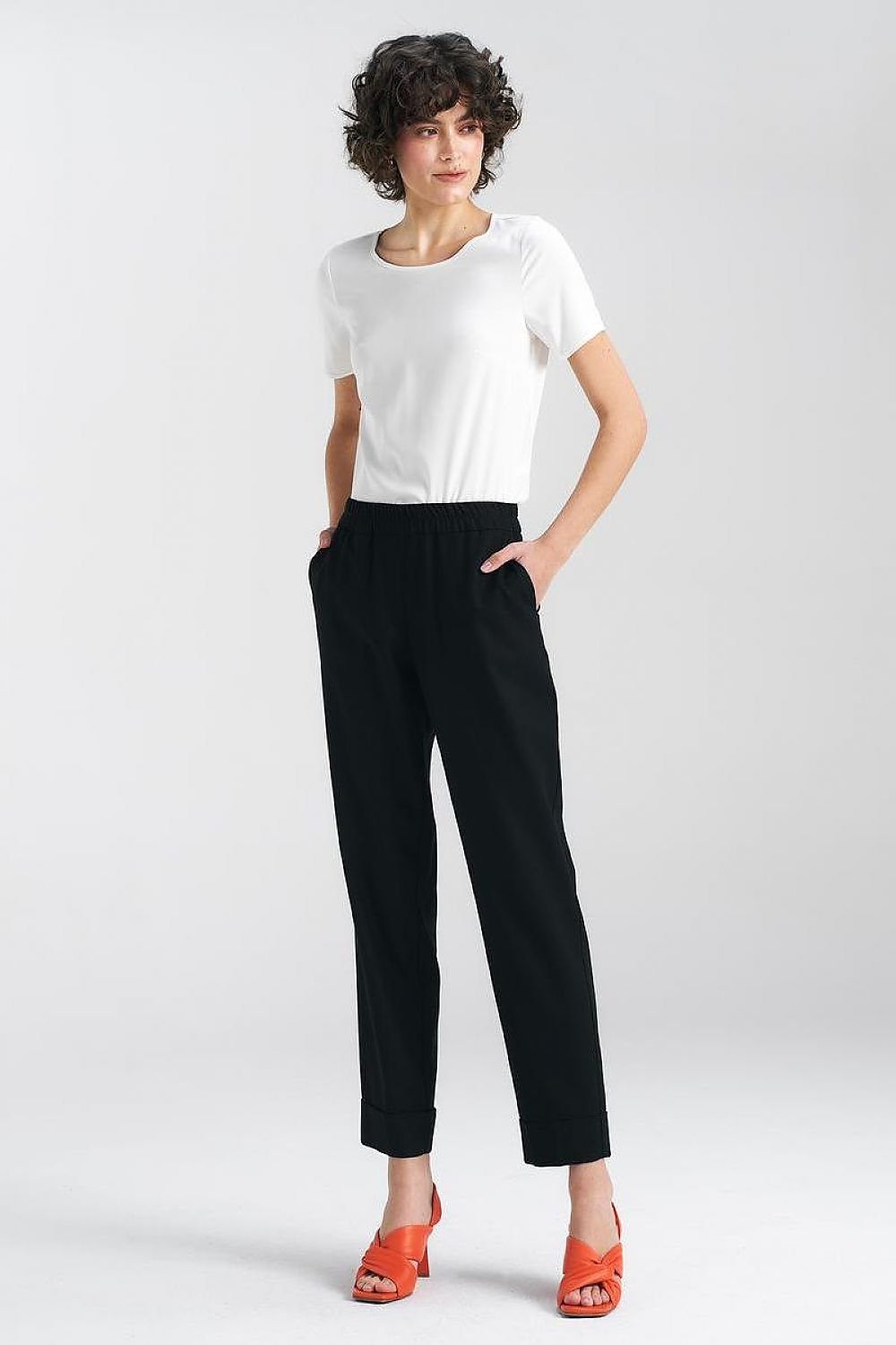 Pantaloni da donna model 195465 Nife