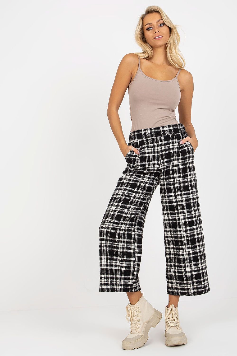 Pantaloni da donna model 175003 Lakerta