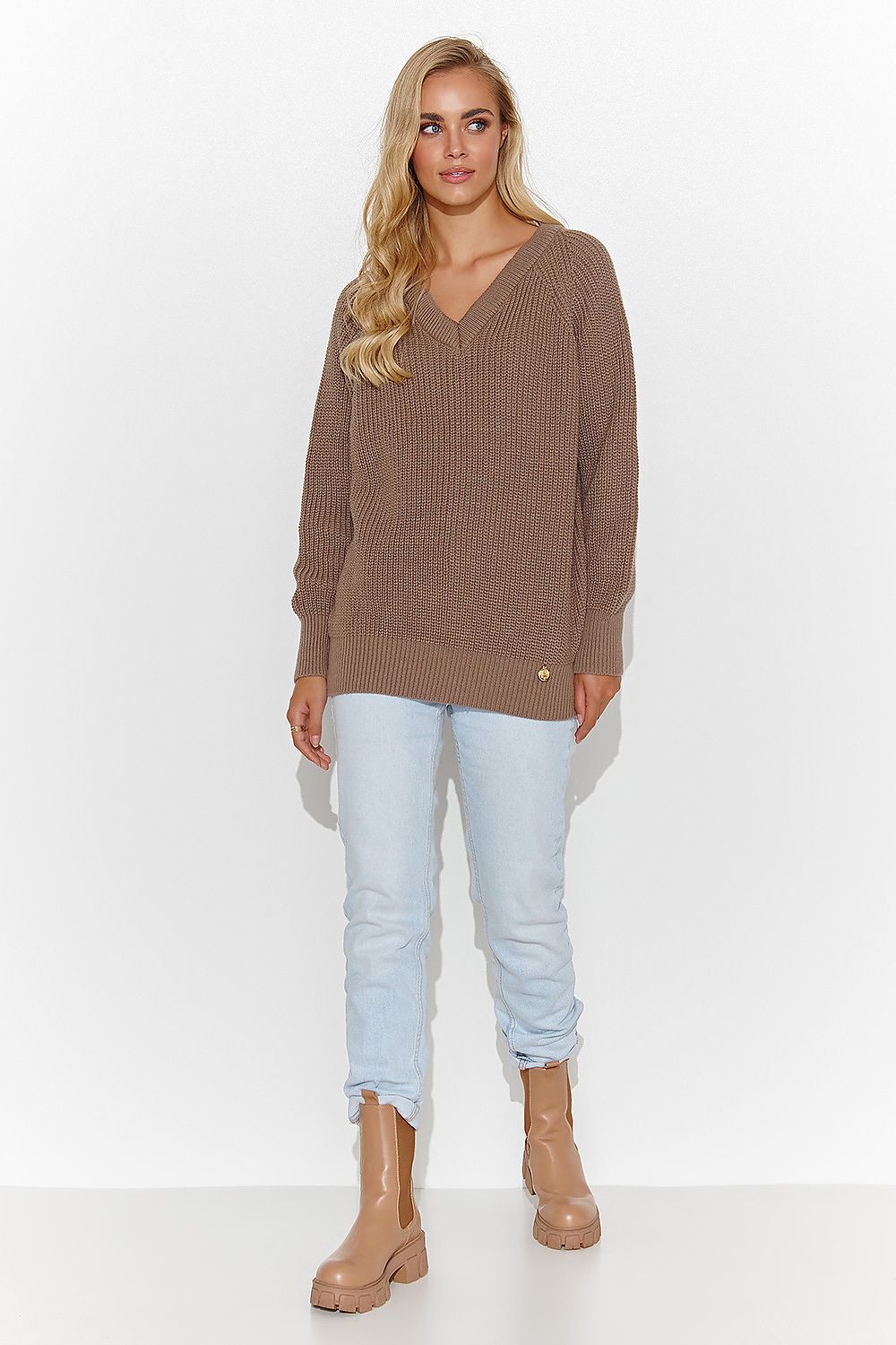 Maglione model 184787 Makadamia